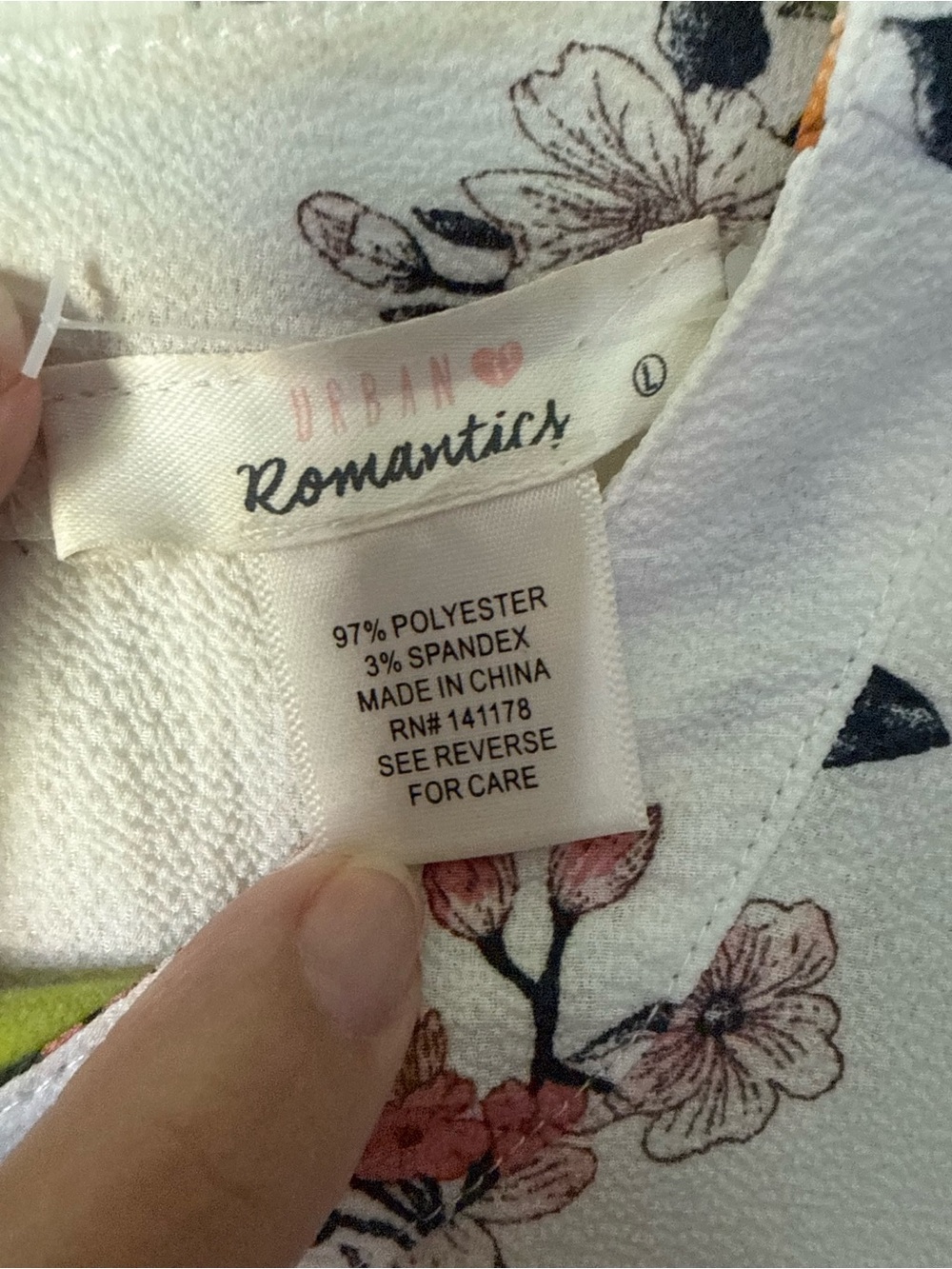 Urban Romantics White Floral Keyhole Ruffle Bell Sleeve Blouse Size L - Picture 2 of 7